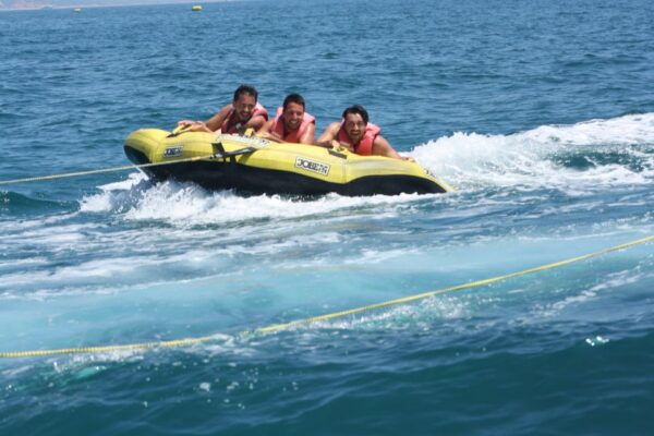 Albufeira: 10-Minute Crazy-Cookie Boat Ride - Inclusions Provided
