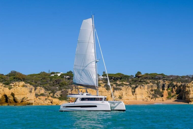 Albufeira: Algarve Half-Day Private Catamaran Charter - The Experience of the Crew and Service