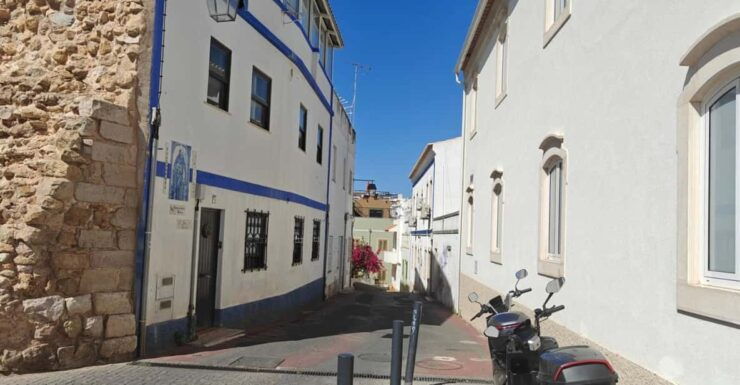 Albufeira: Old Town 1.5h - Experience Highlights