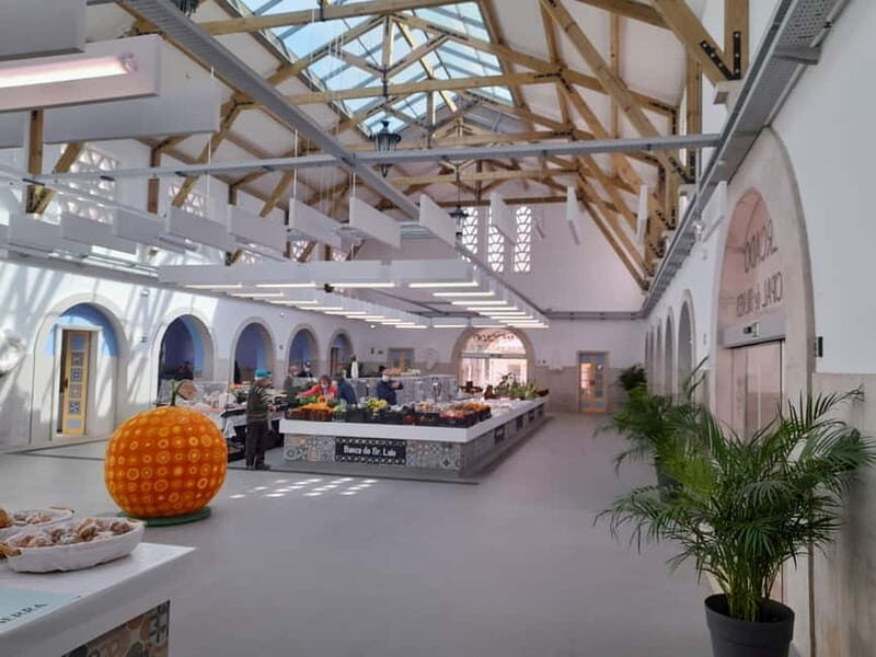 Albufeira: Silves Castle and Chapel of Bones, and Benagil - Good To Know