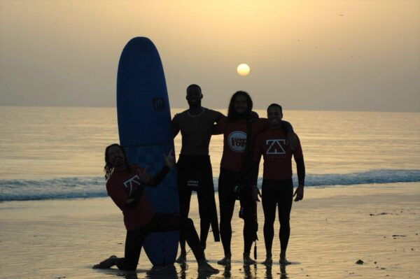 Albufeira: Surf Small Group - Adults Only - Language Support