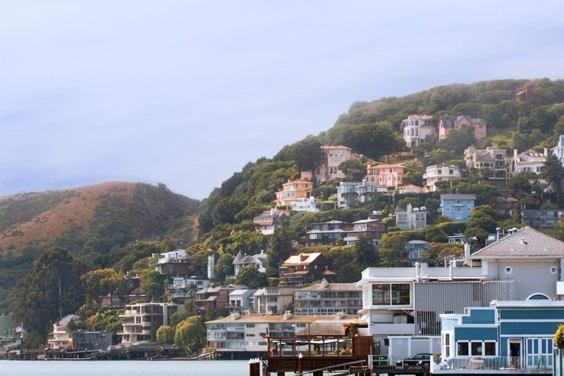Alcatraz Island, Muir Woods, and Sausalito Join In Tour - Ferrying out to Alcatraz
