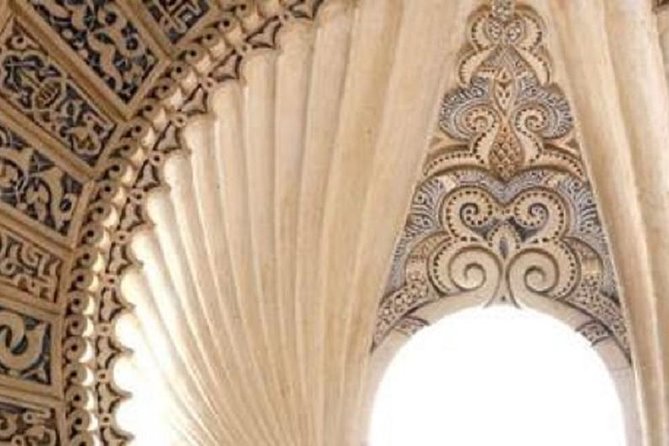 Alcazaba, Gibralfaro and Nasrid Palace in Malaga Private Tour - Unveiling the Beauty of the Nasrid Palace