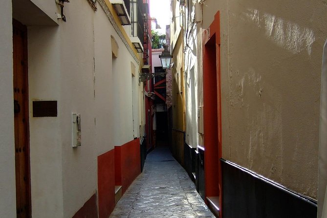 Alcázar and Jewish Quarter Guided Walking Tour in Seville - The Sum Up