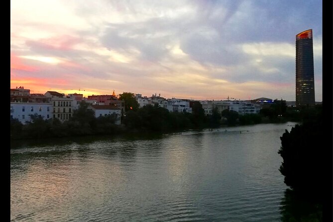 Alcazar, Cathedral And Walk By The River Private Tour - Pickup Points and Details