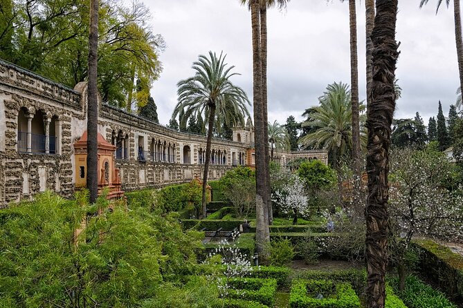 Alcazar Of Sevilla: Guided Tour And Entry Tickets - Cancellation Policy
