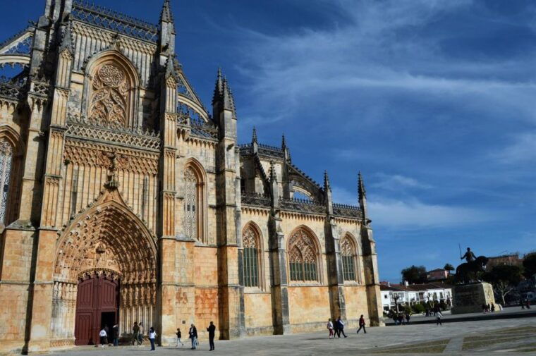 Alcobaça and Batalha Monasteries: Private Tour - FAQ