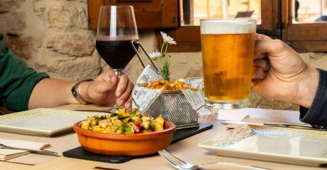 Alcudia: Gourmet Tapas and Wine Tasting Self-Guided Tour - Inclusions