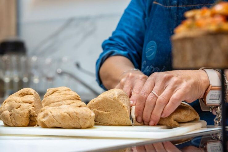 Alcudia Old Town: Market Tour and Tapas Workshop With Wine - Activity Details