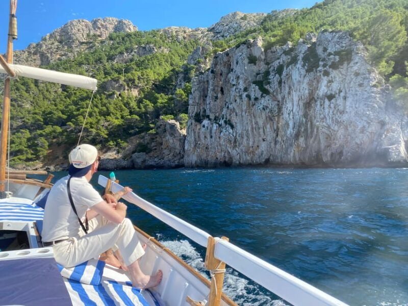 Alcudia, Private Tour: Scenic 2.5-Hour Boat Tour - Itinerary Highlights