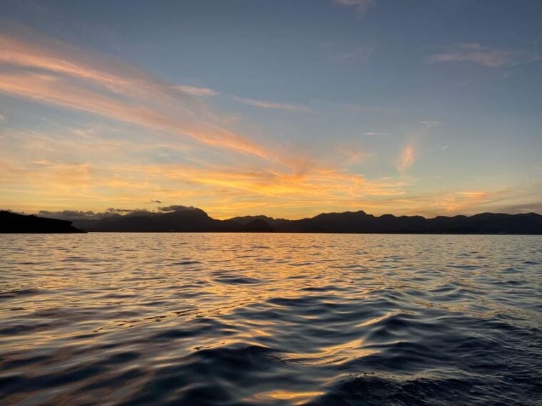 Alcudia, Private Tour: Scenic 2.5-Hour Boat Tour - Knowledgeable Captain and Insights
