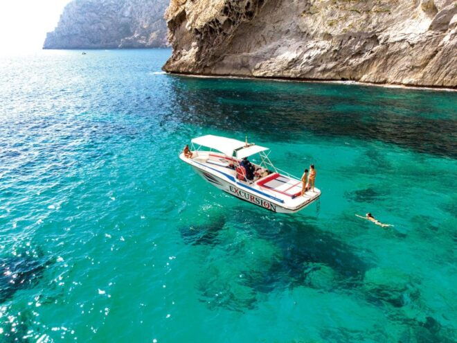 Alcudia: Small-Group Coastal Cruise and Snorkeling - On-Board Experience