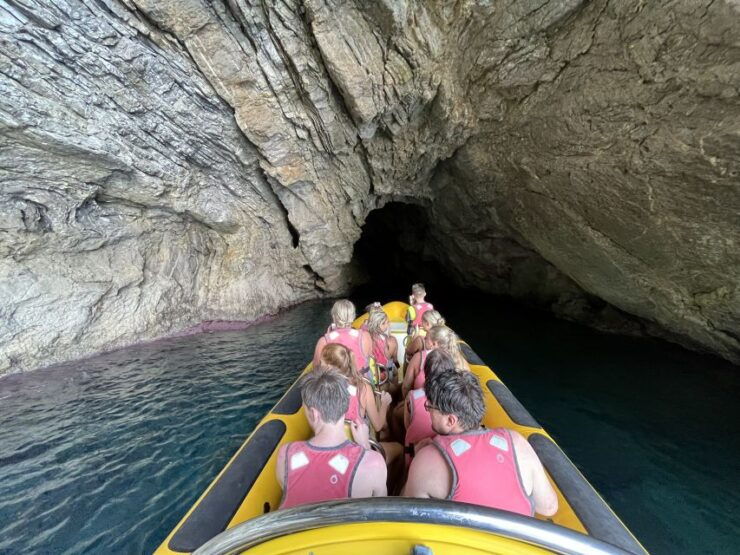 Alcudia: Speedboat Tour of Northern Mallorca & Hotel Pickup - Experience Highlights
