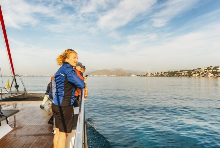 Alcudia: Sunset Catamaran Tour With Dinner and Snorkeling - Experience Highlights