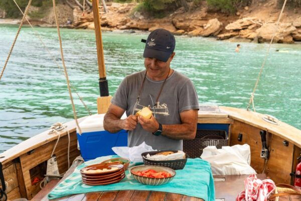Alcudia: Traditional Mallorcan Boat Tour With Tapas & Drinks - Frequently Asked Questions