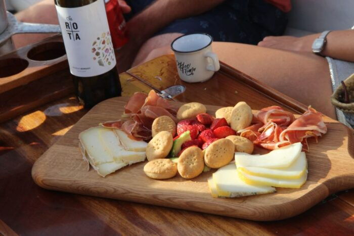 Alcudia: Traditional Wooden Boat Trip With Snorkeling - Common Questions