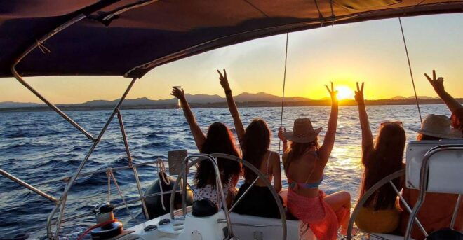 Alcudia: Unique All-Inclusive Romantic Sunset Sailing Trip - Important Reminders