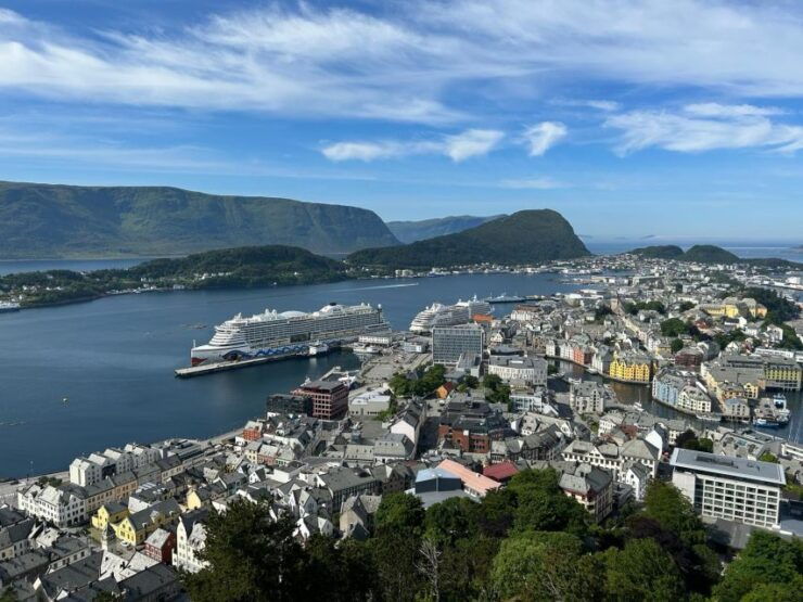 Ålesund - Sightseeing and Viking Saga Islands - Experience Highlights
