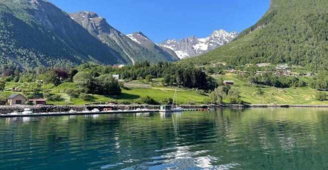 Ålesund-Urke Round Trip (1-Hour Stop in Urke) - Urke Experience