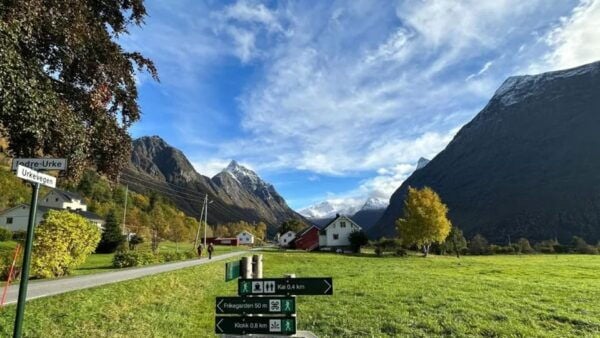 Ålesund-Urke Round Trip (1-Hour Stop in Urke) - Booking and Cancellation