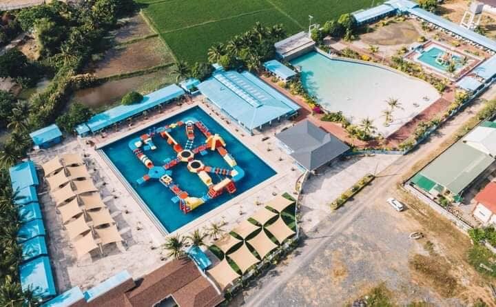 Alexa Waterpark Admission - Staff, safety, and access