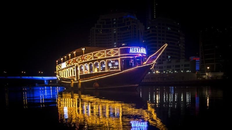 Alexandra Dhow dinner cruise in Dubai - Tanoura and the evening’s atmosphere