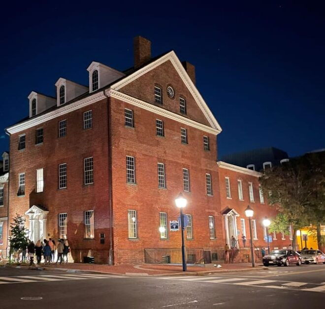 Alexandria: Ultimate Dead of Night Walking Ghost Tour - Exploring Gadsbys Tavern