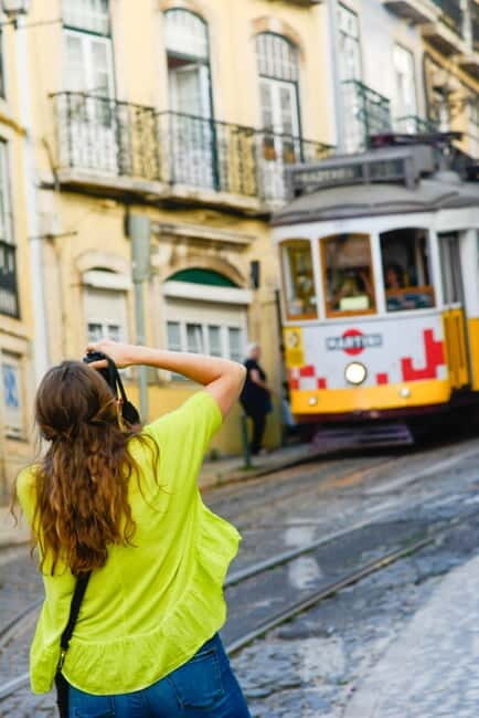 Alfama Photo Walk: Lisbon Photography Tour with a Local - FAQs