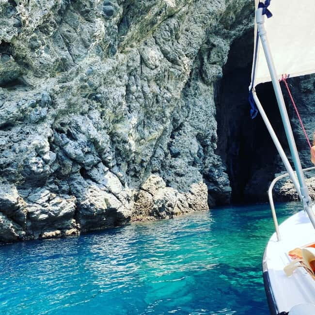 Alfotour tour 3 hour grotte di bagnara - The Experience in Detail