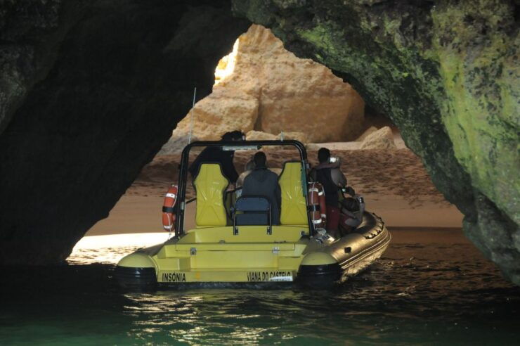 Algarve: Benagil Caves Private Tour - Tour Experience