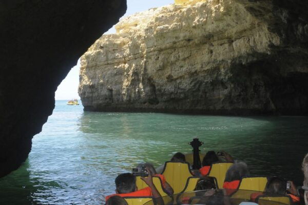 Algarve Coast: Dolphin Watching & Cave Tour - Meeting Point and Average Ratings