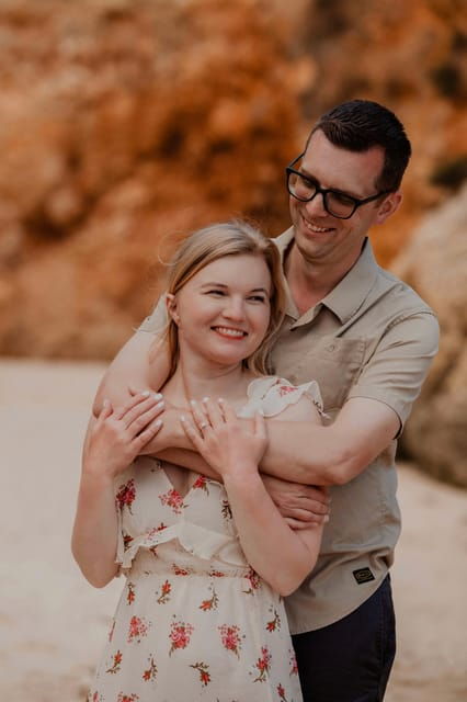 Algarve: Photoshoot for Couples - on the Beach - Good To Know