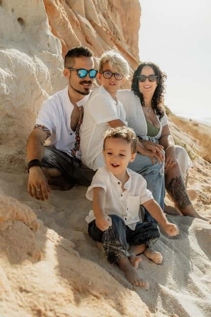 ALGARVE: Professional Photoshoot for Couples & Families - What’s Included & What’s Not