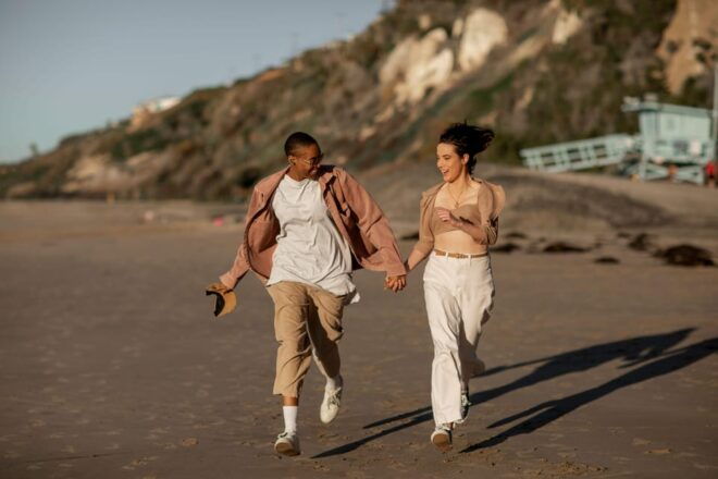 Algarve: Professional Sunset Photo Shoot for COUPLES - Photographers Approach and Expertise