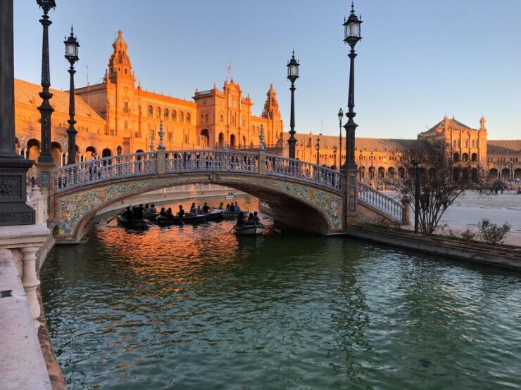 Algarve: Seville Full-Day Shopping and Sightseeing Tour - Activity Details