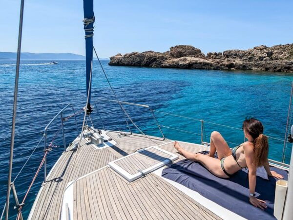 Alghero: Daily Sailing Experience With Lunch Onboard - Local Attractions to Explore