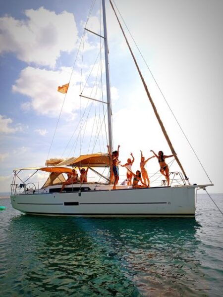 Alghero: Daily Sailing Experience With Lunch Onboard - The Sum Up
