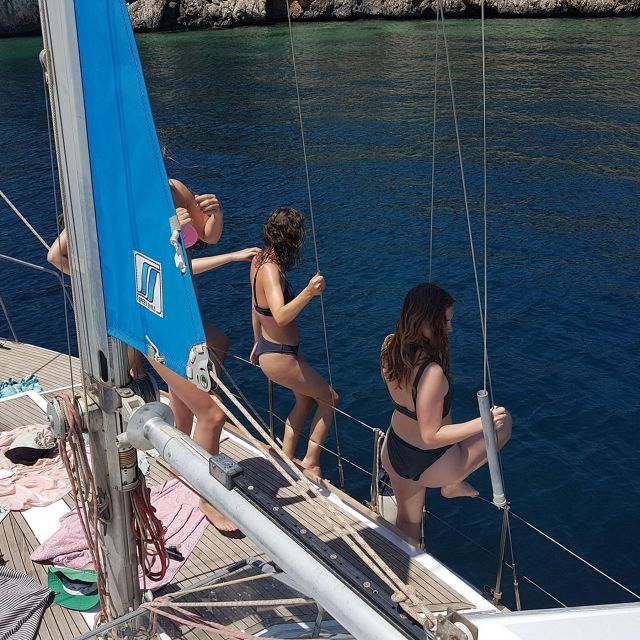 Alghero: Morning Half Day Sailing Experience With Aperitivo - Meeting Point & Important Information