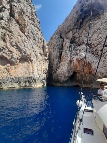 Alghero: Sailing Catamaran Day Trip - What to Bring