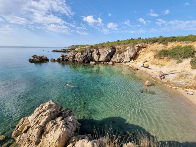 Alghero: Wild Beaches and Snorkeling Tour - Beachside Activities