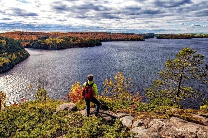 Algonquin Shuttle from Toronto - Transportation & Group Size