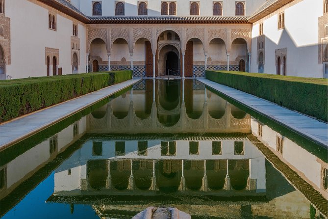 Alhambra, Albaicin and Sacromonte Guided Tour - Additional Information