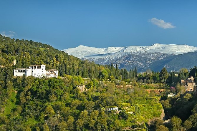 Alhambra and Generalife, Gardens - Guided Tours and Audio Guides