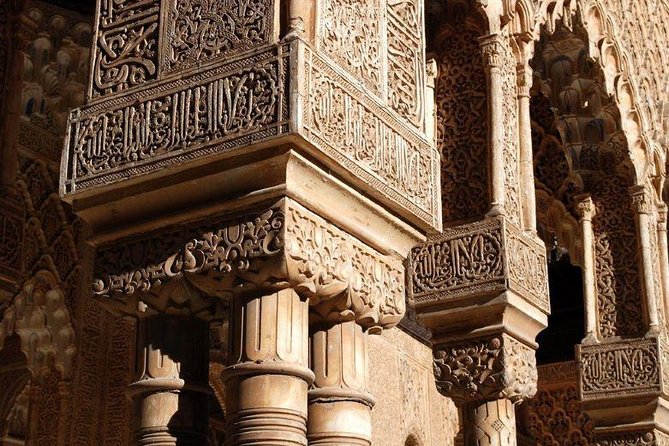 Alhambra and Generalife Gardens Tour With Skip the Line Tickets - Meeting and Pickup Information