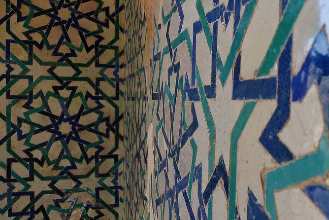 Alhambra and Generalife Gardens Tour With Skip the Line Tickets - The Sum Up