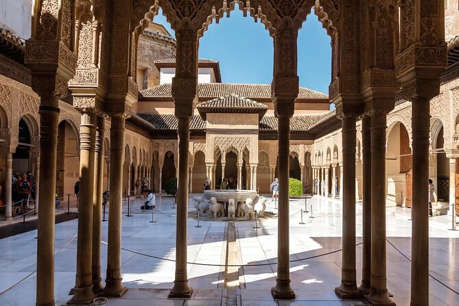 Alhambra and Generalife Skip-The-Line Tickets and Guided Tour - Meeting and Pickup