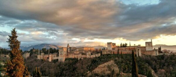 Alhambra and Nasrid Palaces and Local Food Experience - Directions