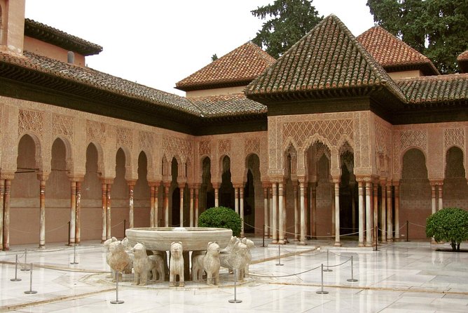 Alhambra Complete: Nasrid Palaces & Generalife Private Guided Tour - Cancellation Policy