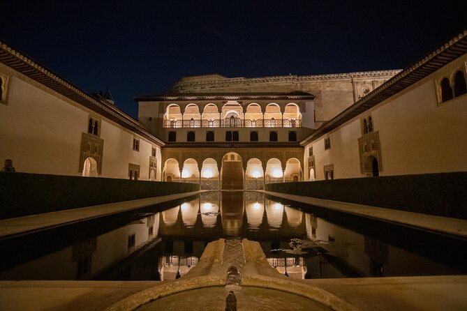 Alhambra Day or Night Private Tour - The Sum Up