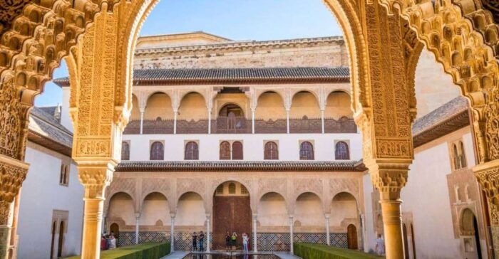 Alhambra & Generalife: Exclusive 3 Hours Private Tour - Practical Information